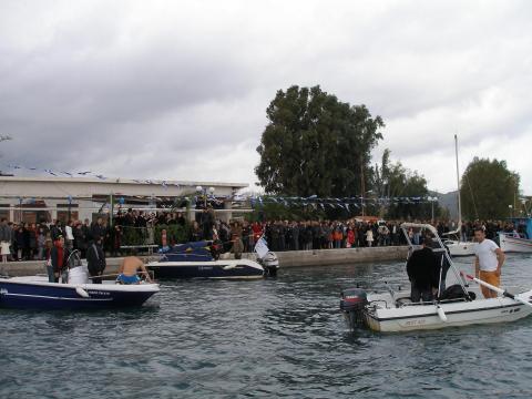 ΛΑΒΑΤΕ ΘΕΣΕΙΣ