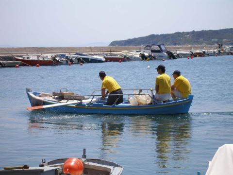 Καθαρισμός2 λιμανιού Λ.Θερμής  - 2007